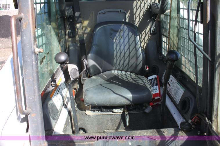 image for item G4206 2007 Bobcat S300 skid steer
