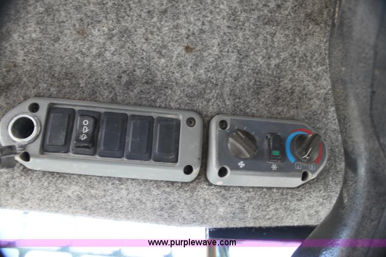 image for item G4206 2007 Bobcat S300 skid steer