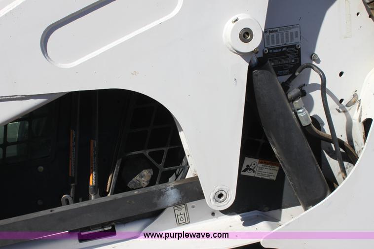 image for item G4206 2007 Bobcat S300 skid steer