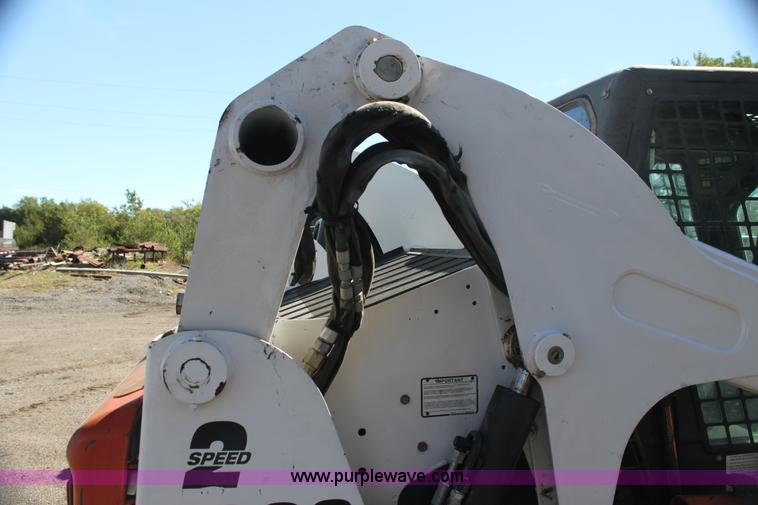 image for item G4206 2007 Bobcat S300 skid steer