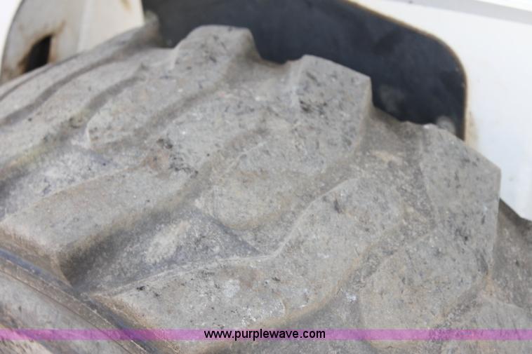 image for item G4206 2007 Bobcat S300 skid steer