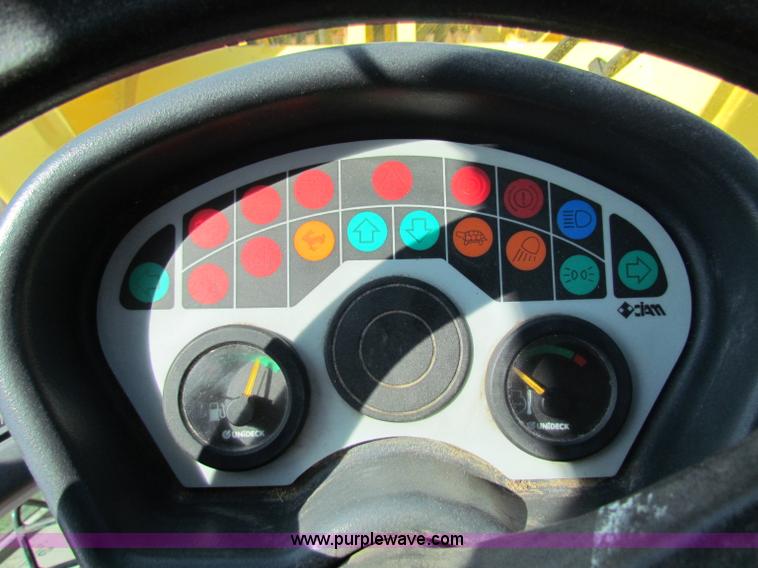 image for item G4225 New Holland LW80B wheel loader