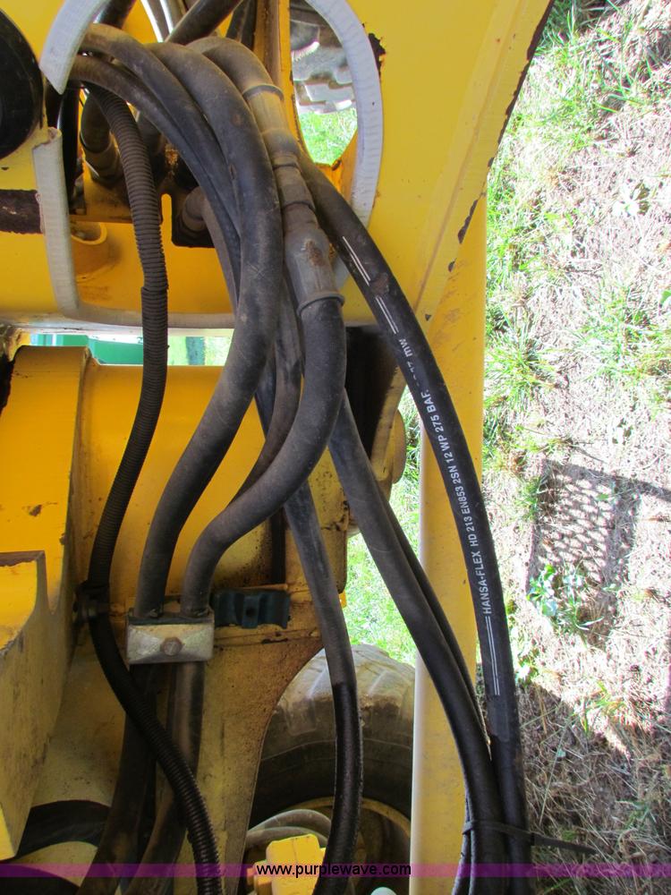 image for item G4225 New Holland LW80B wheel loader