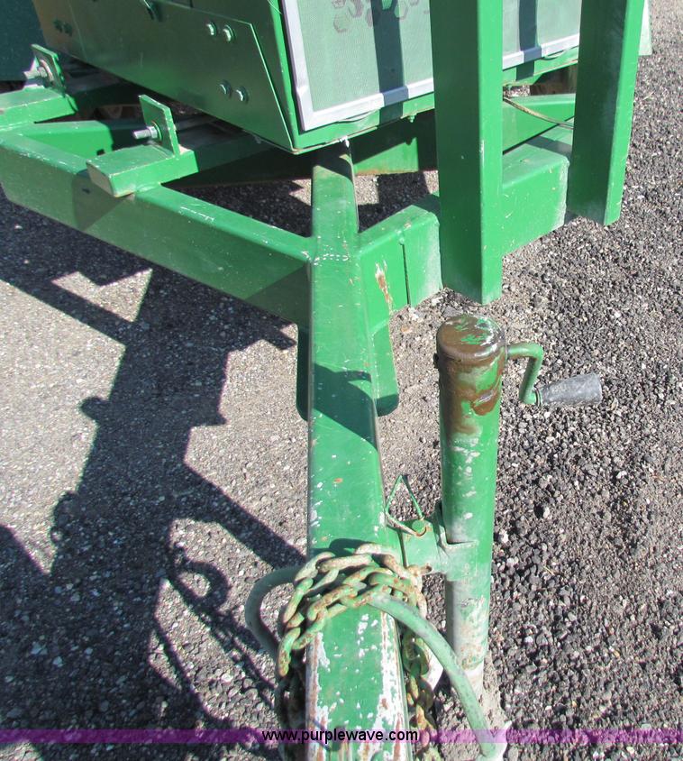 image for item G4258 Bandit 250 mobile chipper shredder