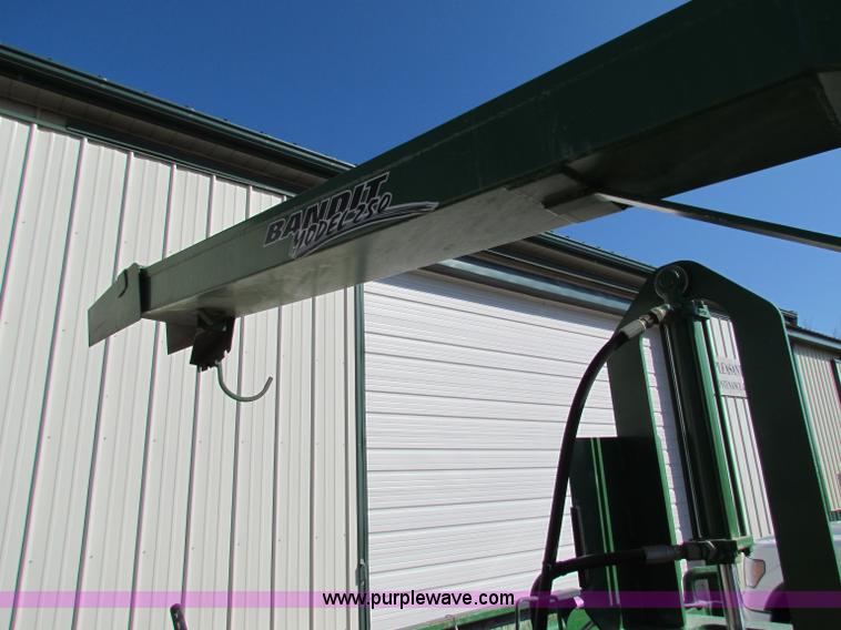 image for item G4258 Bandit 250 mobile chipper shredder