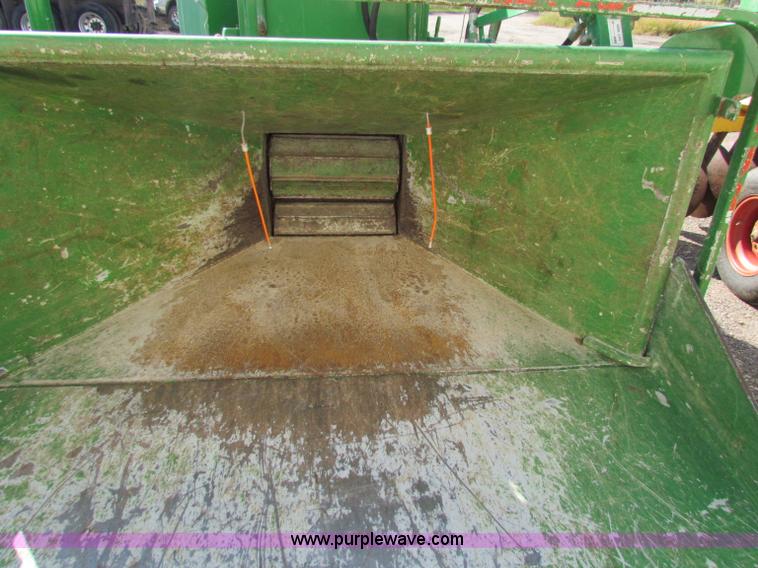 image for item G4258 Bandit 250 mobile chipper shredder