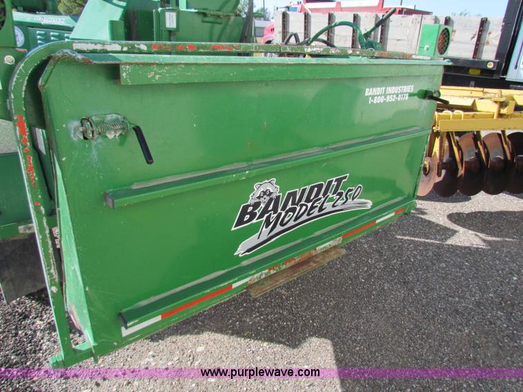 image for item G4258 Bandit 250 mobile chipper shredder