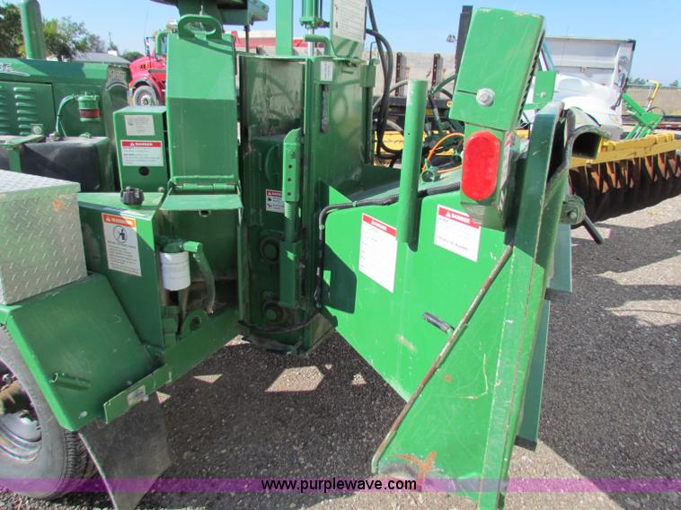 image for item G4258 Bandit 250 mobile chipper shredder