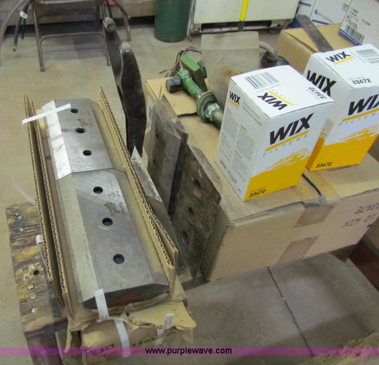 image for item G4258 Bandit 250 mobile chipper shredder