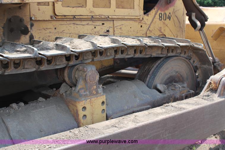 image for item G5305 1977 Caterpillar D8K dozer