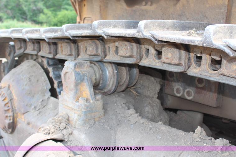 image for item G5305 1977 Caterpillar D8K dozer