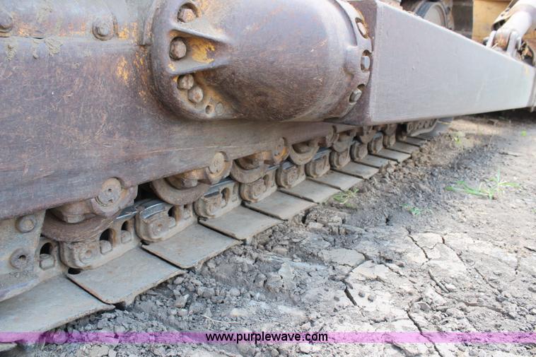 image for item G5305 1977 Caterpillar D8K dozer