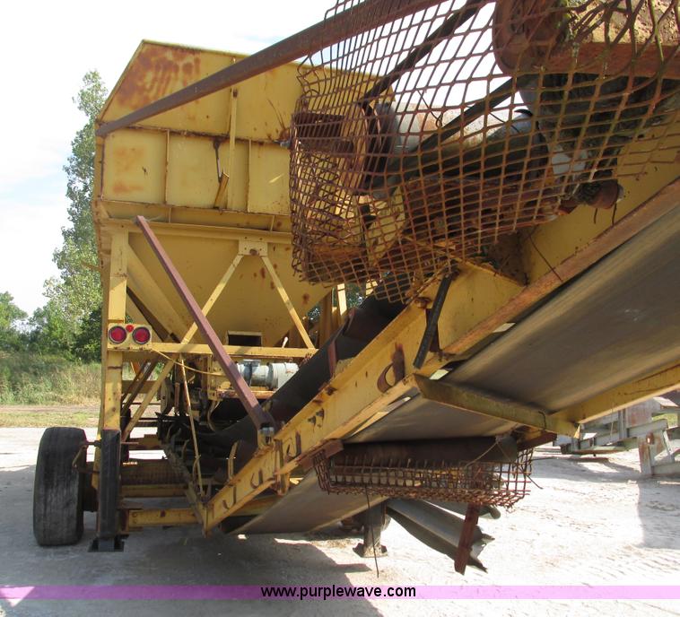 image for item G9430 Barber Greene dual hopper mixer with conveyor