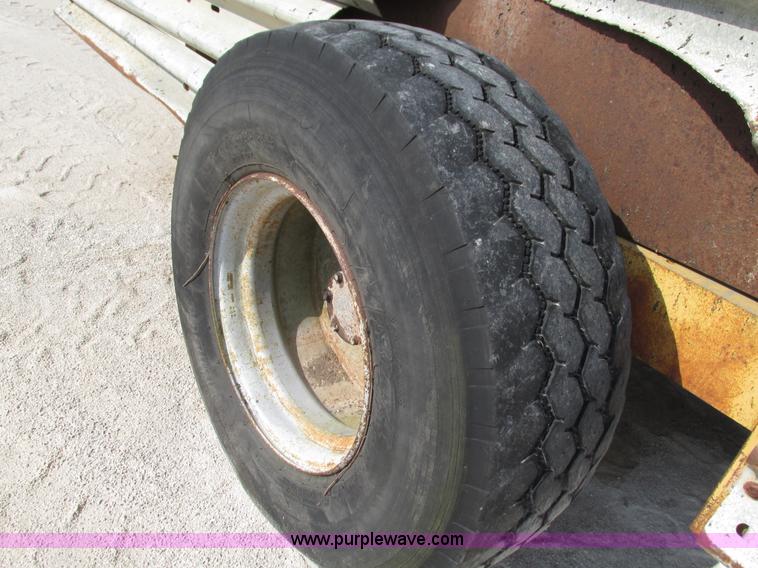 image for item G9430 Barber Greene dual hopper mixer with conveyor