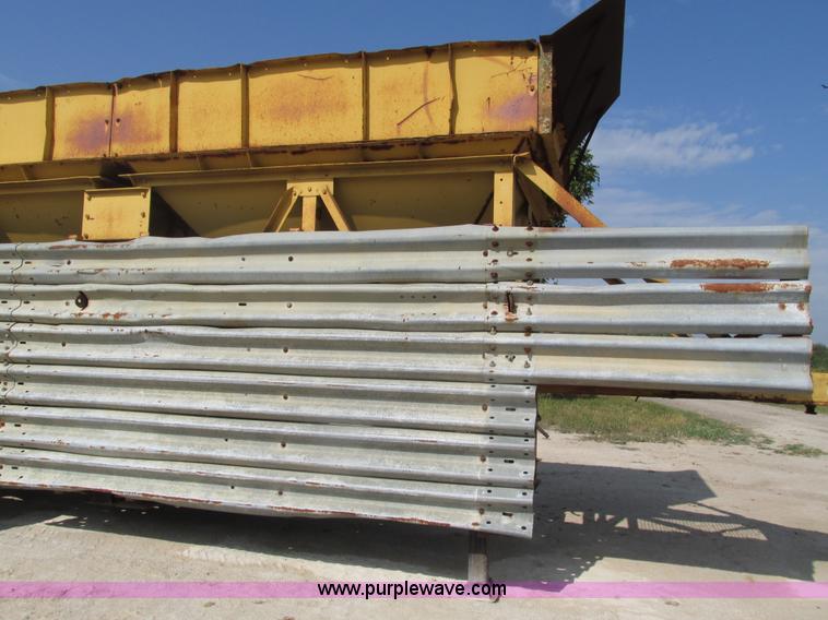 image for item G9430 Barber Greene dual hopper mixer with conveyor