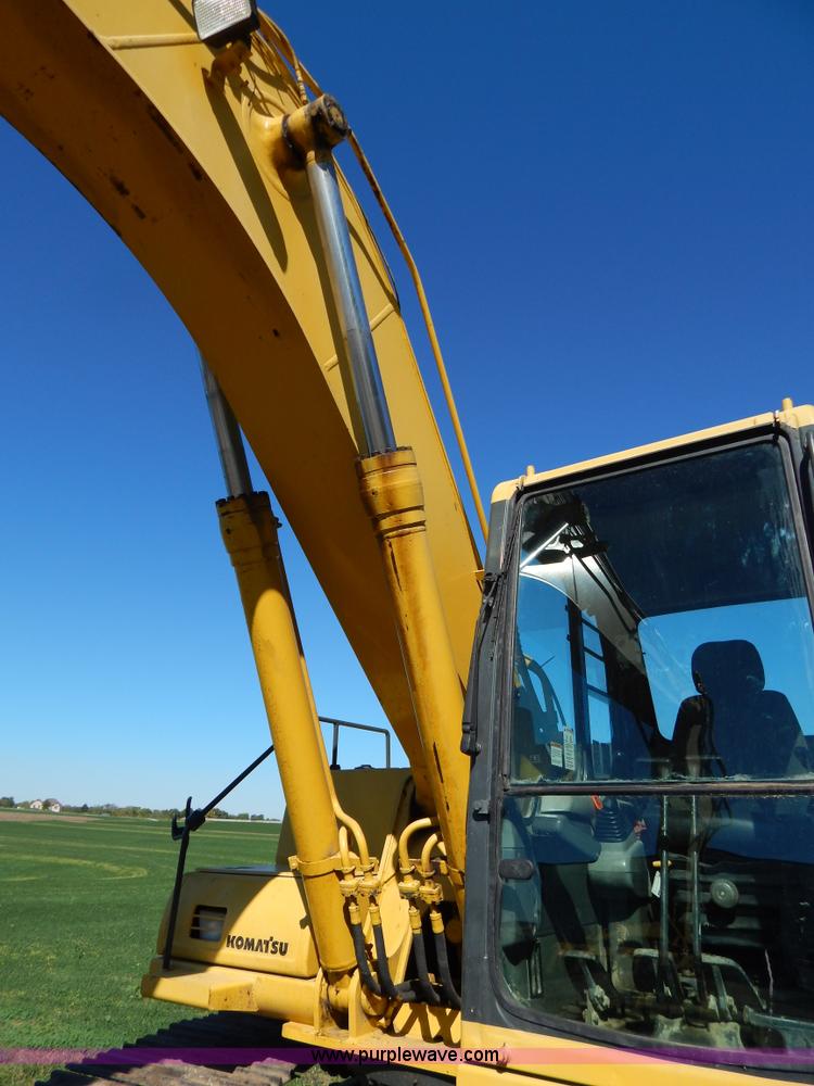 image for item H4000 1998 Komatsu PC200LC-6 excavator