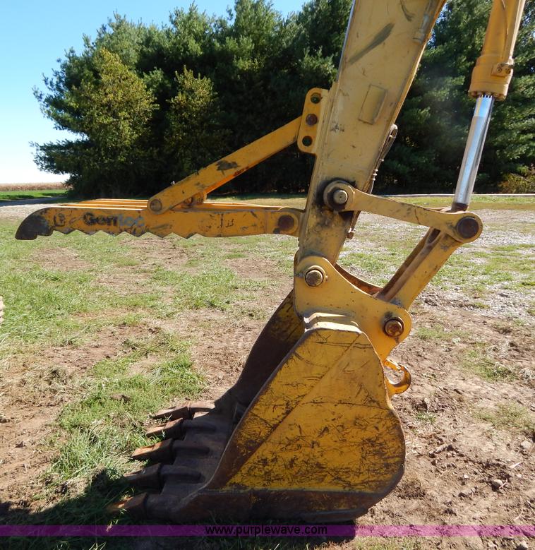 image for item H4000 1998 Komatsu PC200LC-6 excavator