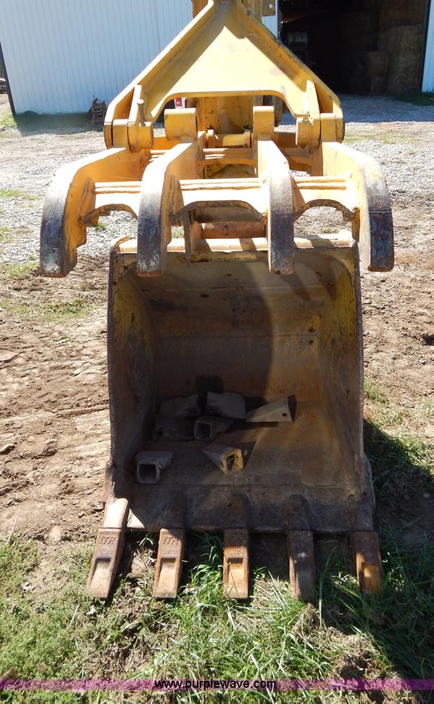 image for item H4000 1998 Komatsu PC200LC-6 excavator