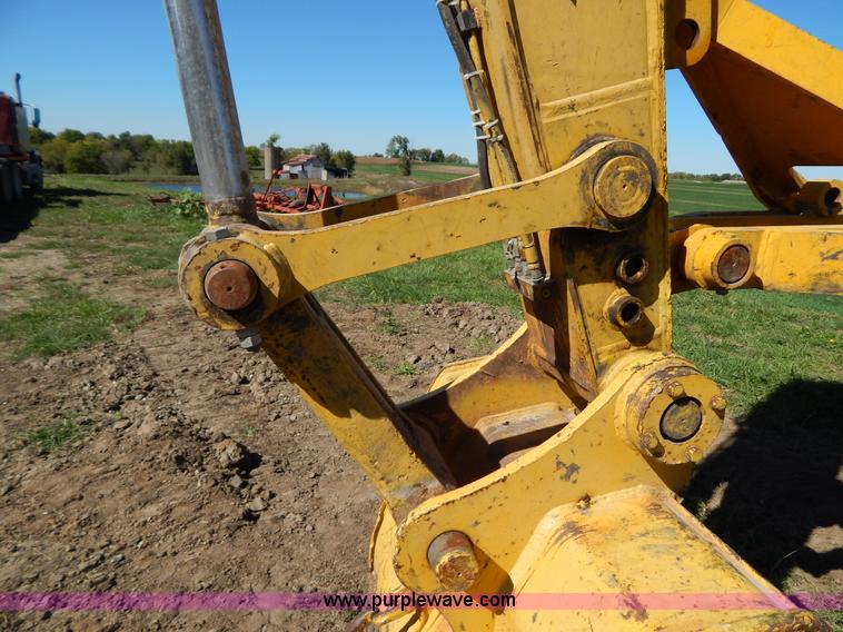 image for item H4000 1998 Komatsu PC200LC-6 excavator