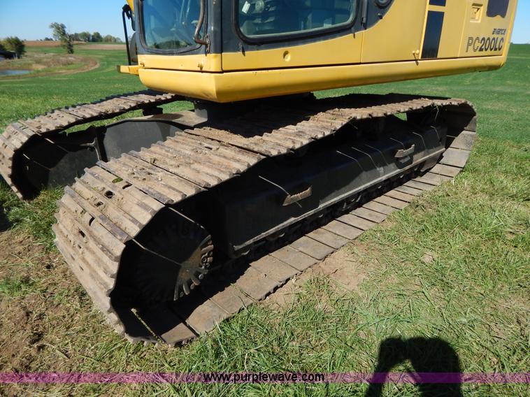 image for item H4000 1998 Komatsu PC200LC-6 excavator