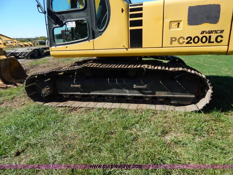 image for item H4000 1998 Komatsu PC200LC-6 excavator