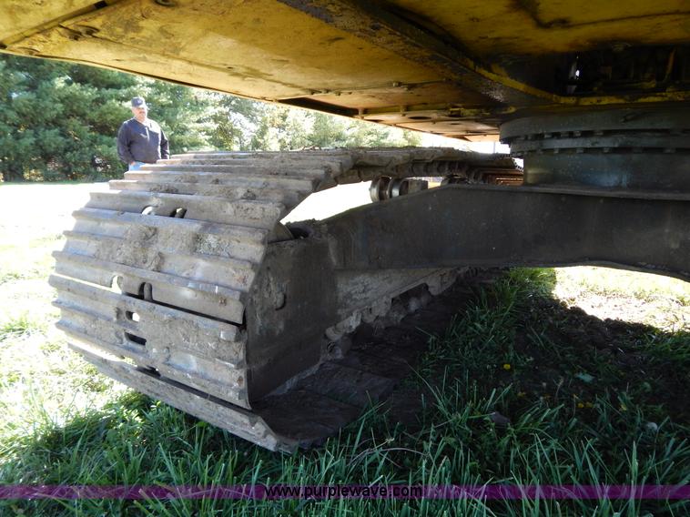 image for item H4000 1998 Komatsu PC200LC-6 excavator