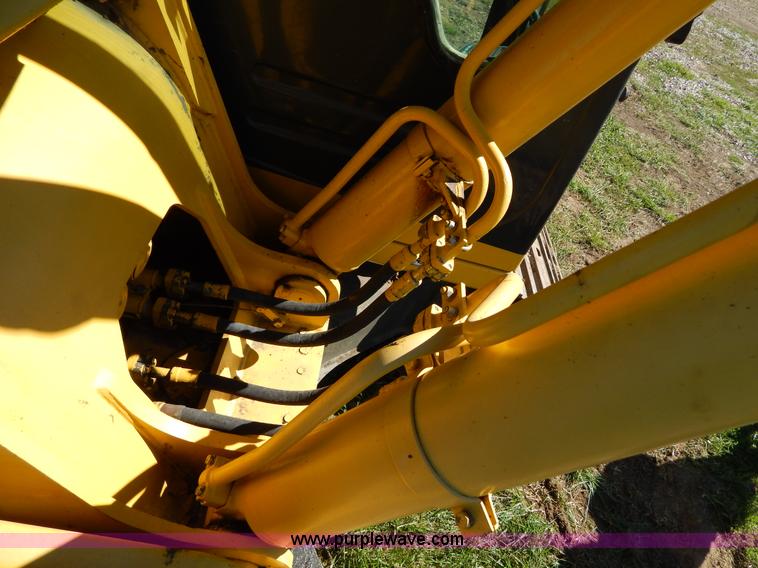 image for item H4000 1998 Komatsu PC200LC-6 excavator