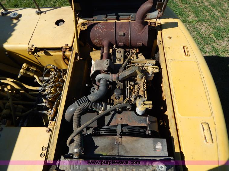 image for item H4000 1998 Komatsu PC200LC-6 excavator