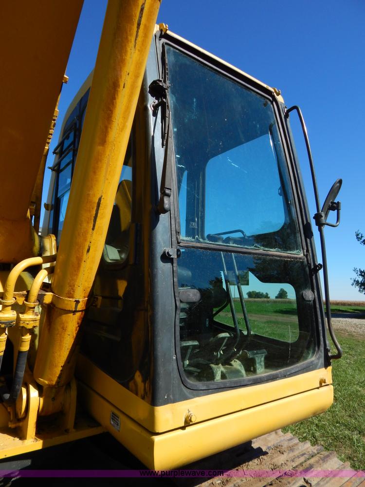 image for item H4000 1998 Komatsu PC200LC-6 excavator