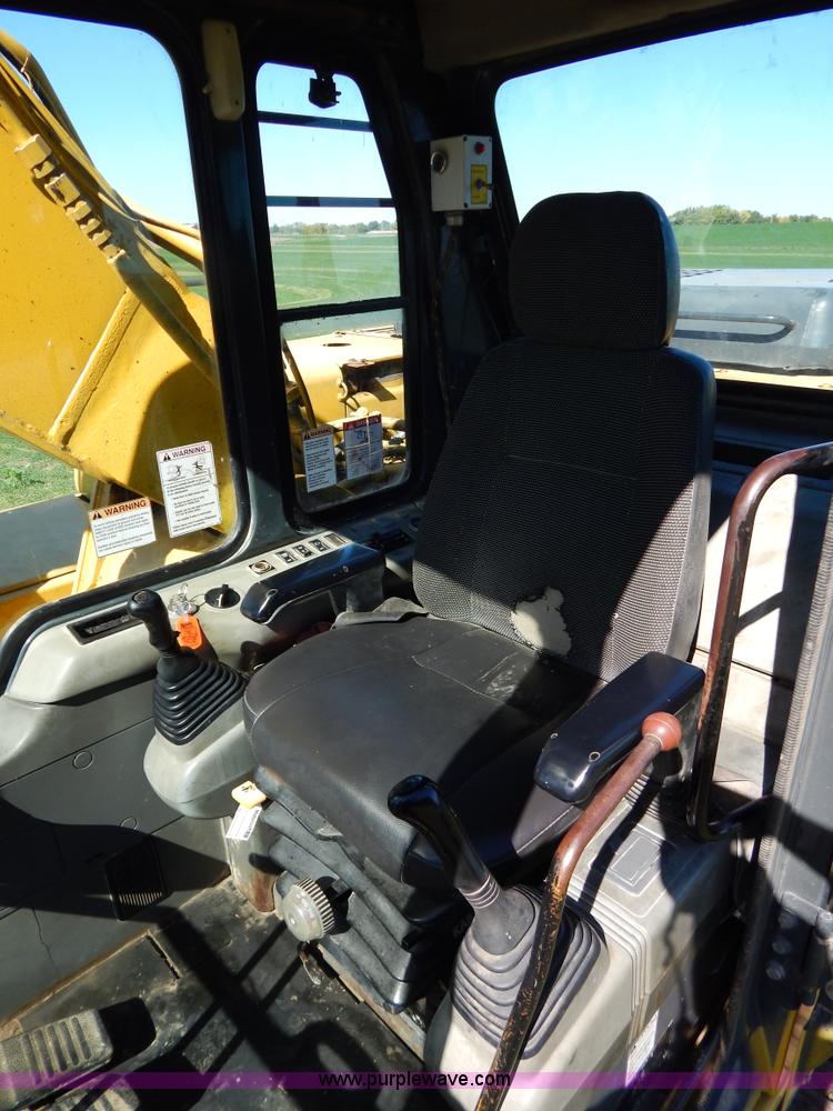 image for item H4000 1998 Komatsu PC200LC-6 excavator