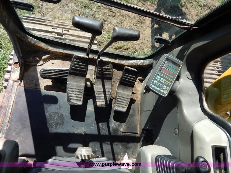 image for item H4000 1998 Komatsu PC200LC-6 excavator