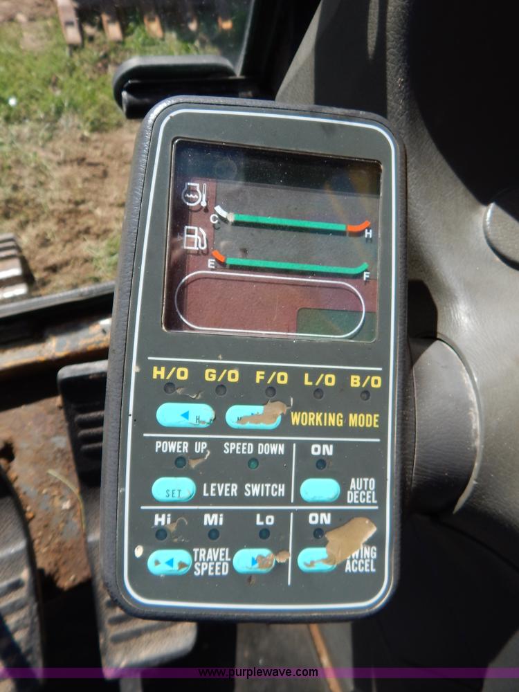 image for item H4000 1998 Komatsu PC200LC-6 excavator