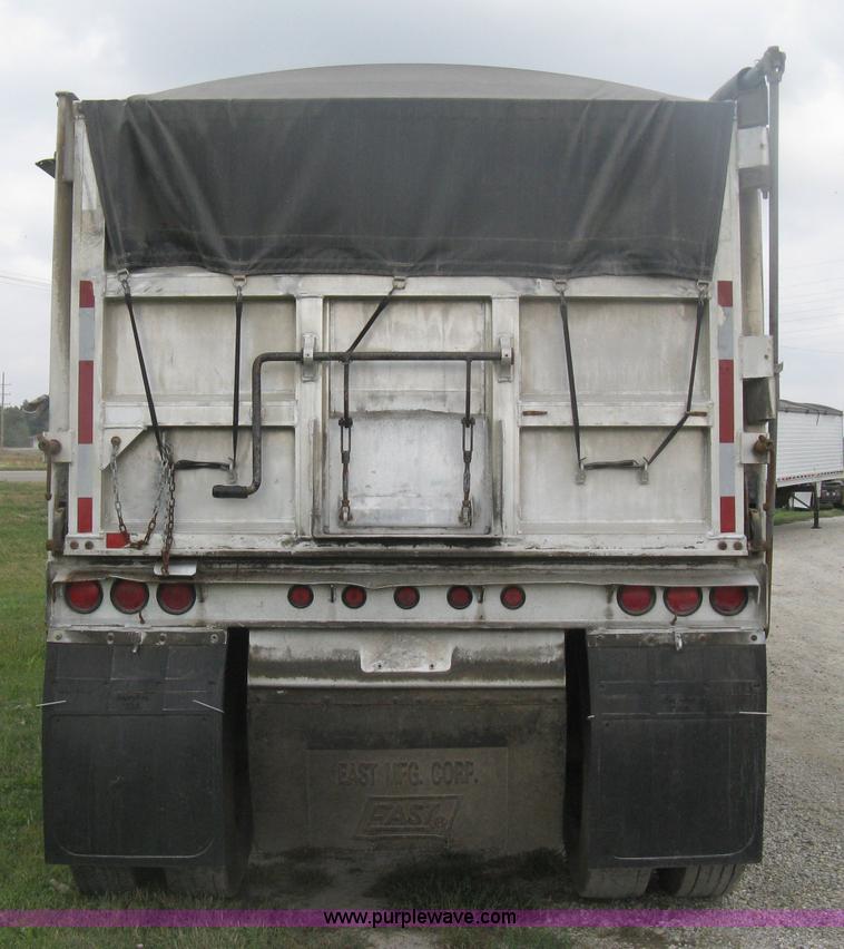 image for item H6310 1997 East end dump trailer