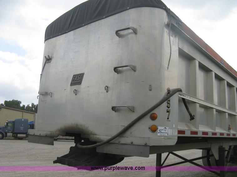 image for item H6310 1997 East end dump trailer