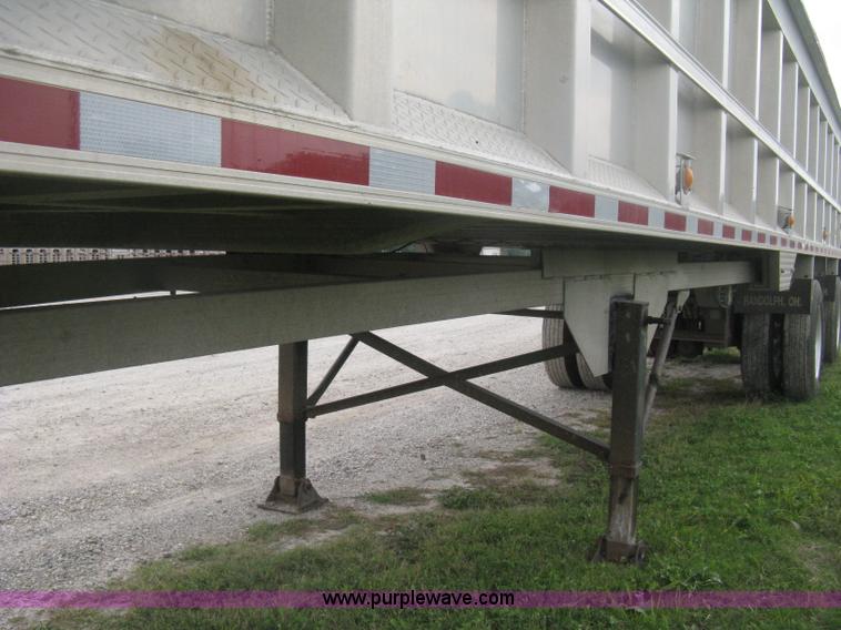 image for item H6310 1997 East end dump trailer