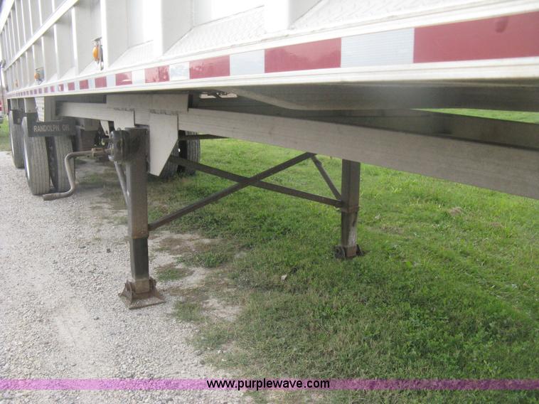 image for item H6310 1997 East end dump trailer