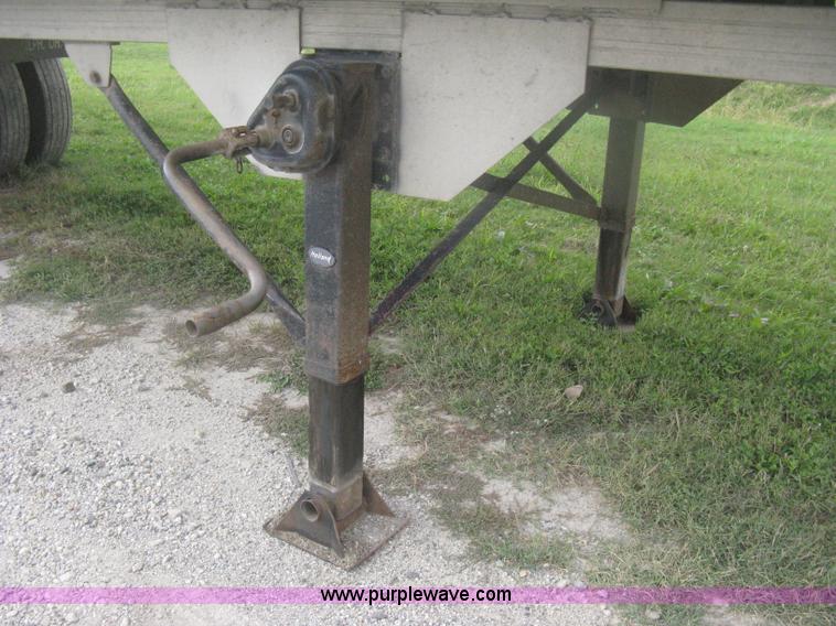 image for item H6310 1997 East end dump trailer