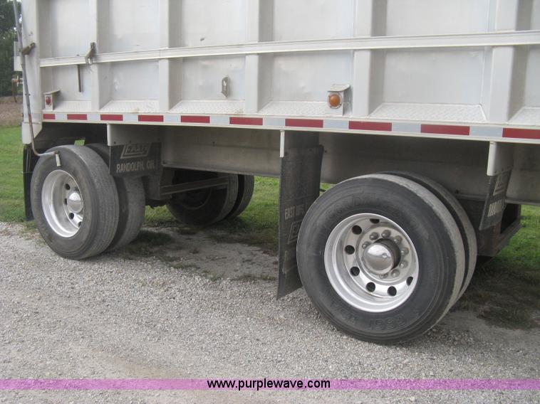 image for item H6310 1997 East end dump trailer
