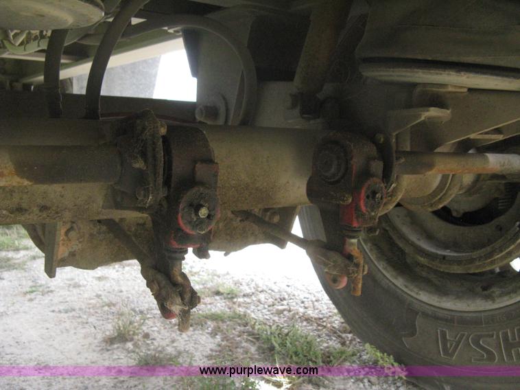 image for item H6310 1997 East end dump trailer