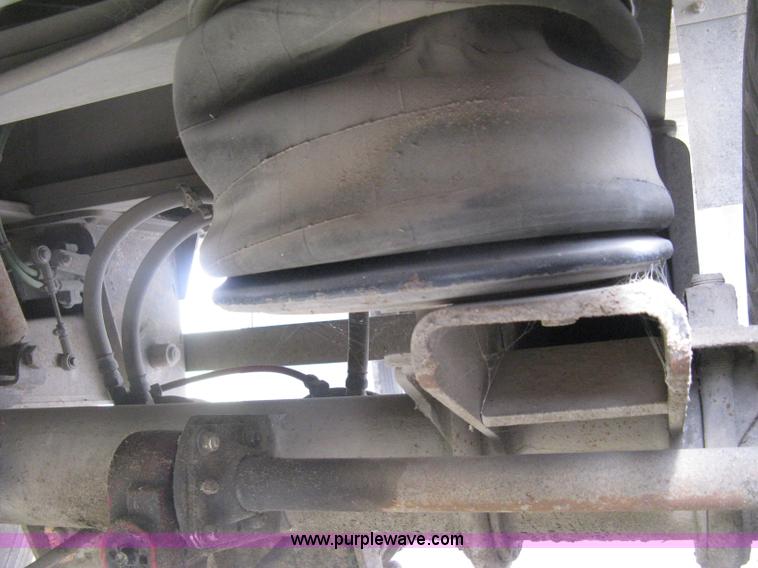 image for item H6310 1997 East end dump trailer