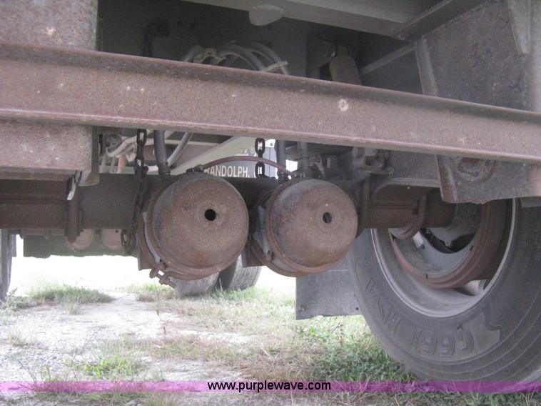 image for item H6310 1997 East end dump trailer