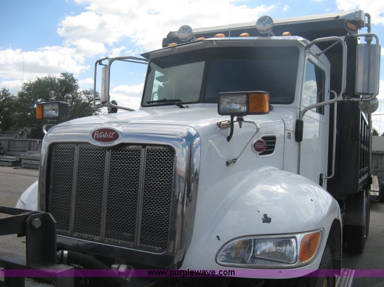 image for item H6334 2008 Peterbilt 340 dump truck