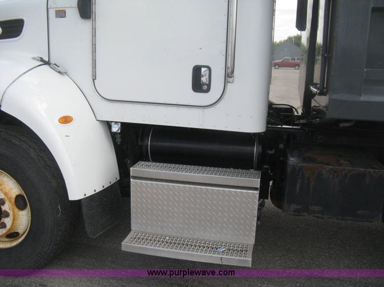 image for item H6334 2008 Peterbilt 340 dump truck