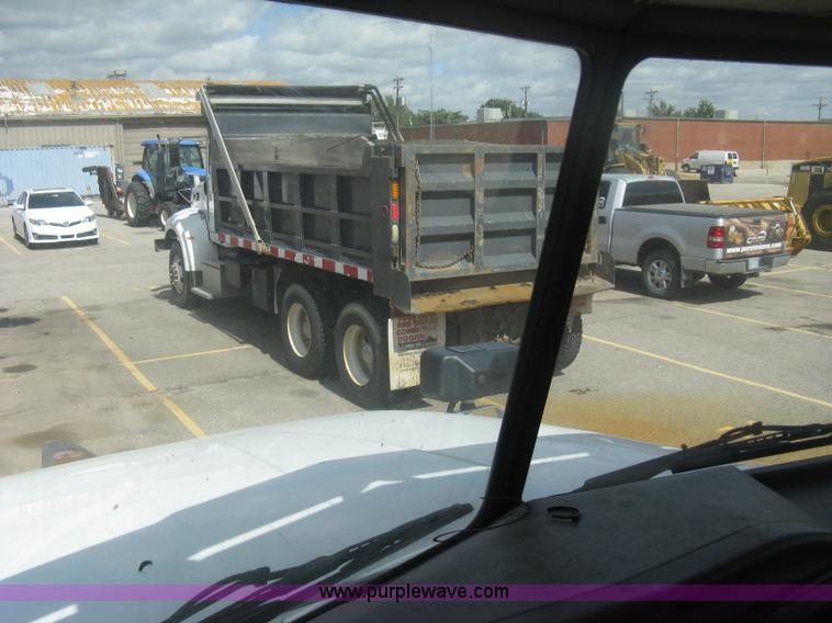 image for item H6334 2008 Peterbilt 340 dump truck