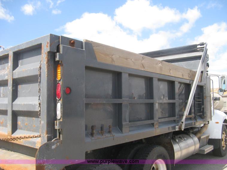 image for item H6334 2008 Peterbilt 340 dump truck