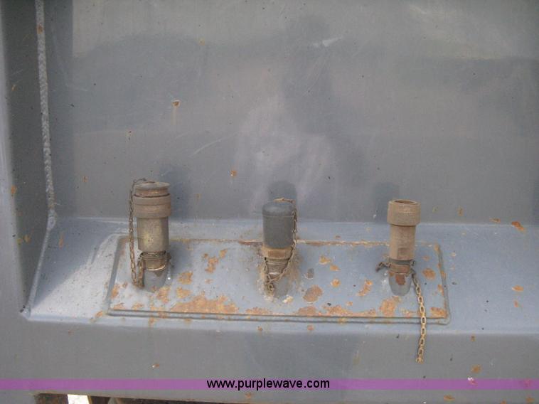 image for item H6334 2008 Peterbilt 340 dump truck