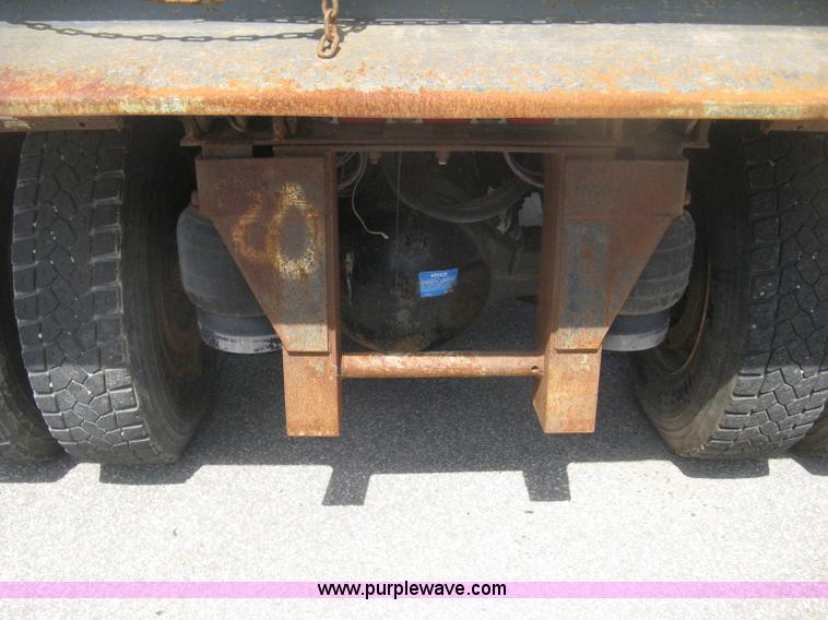 image for item H6334 2008 Peterbilt 340 dump truck