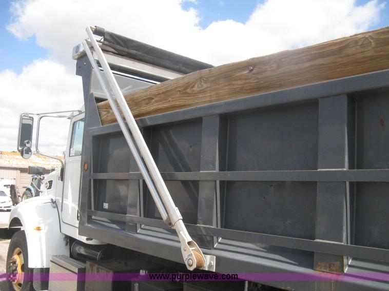 image for item H6334 2008 Peterbilt 340 dump truck