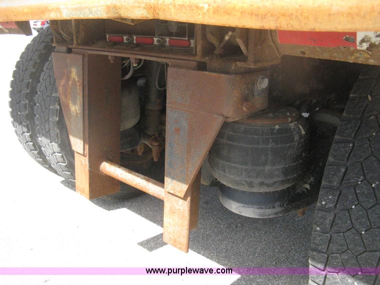 image for item H6334 2008 Peterbilt 340 dump truck