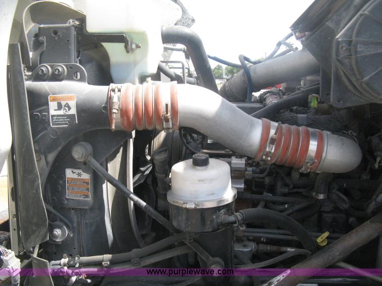 image for item H6334 2008 Peterbilt 340 dump truck